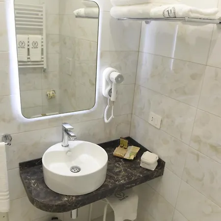 84 Πανσιόν Poggiomarino